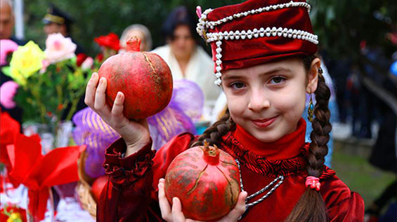 Nar Bayrami, traditional pomegranate festivity and culture